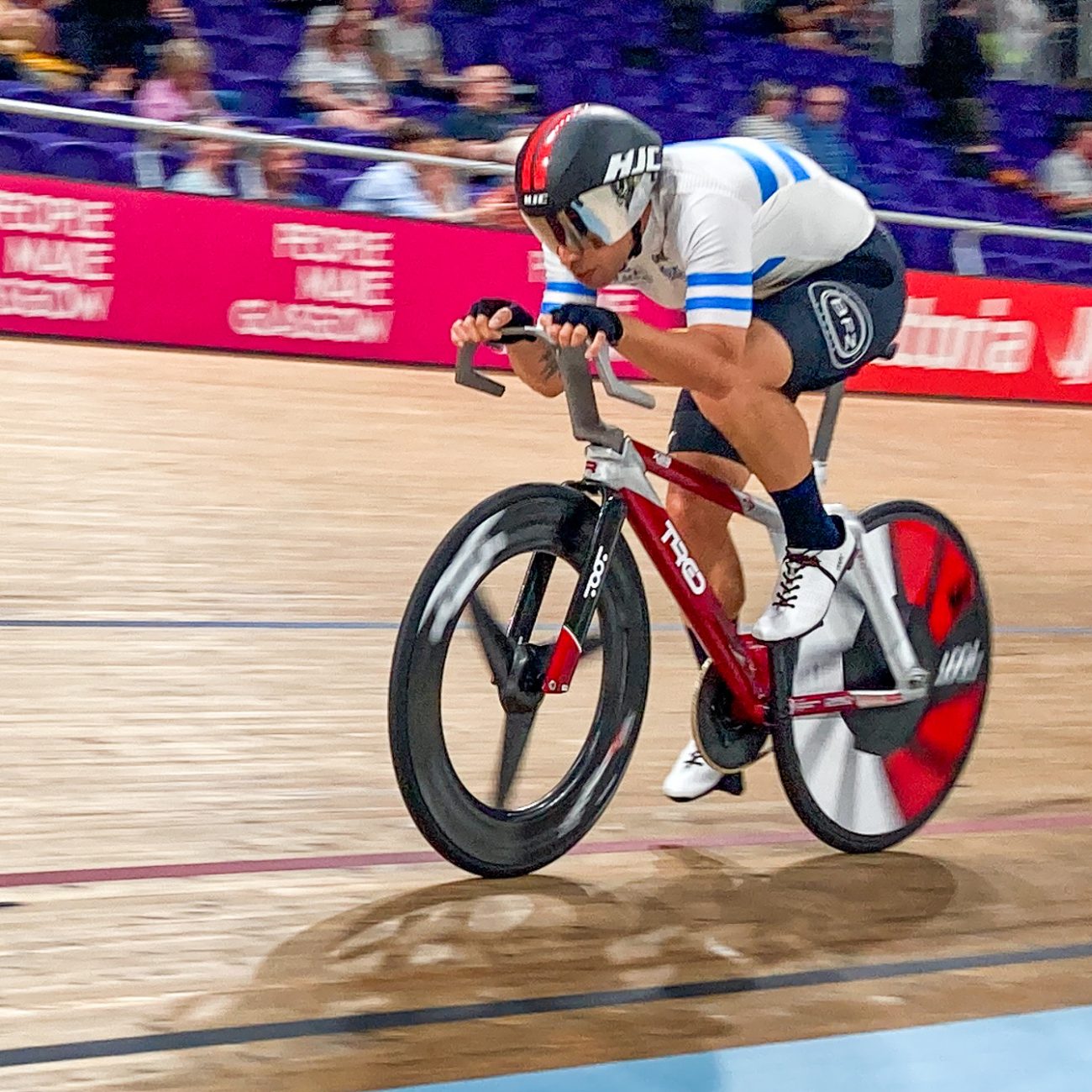 870628AA-C5A4-4317-8F79-B0E55872173C